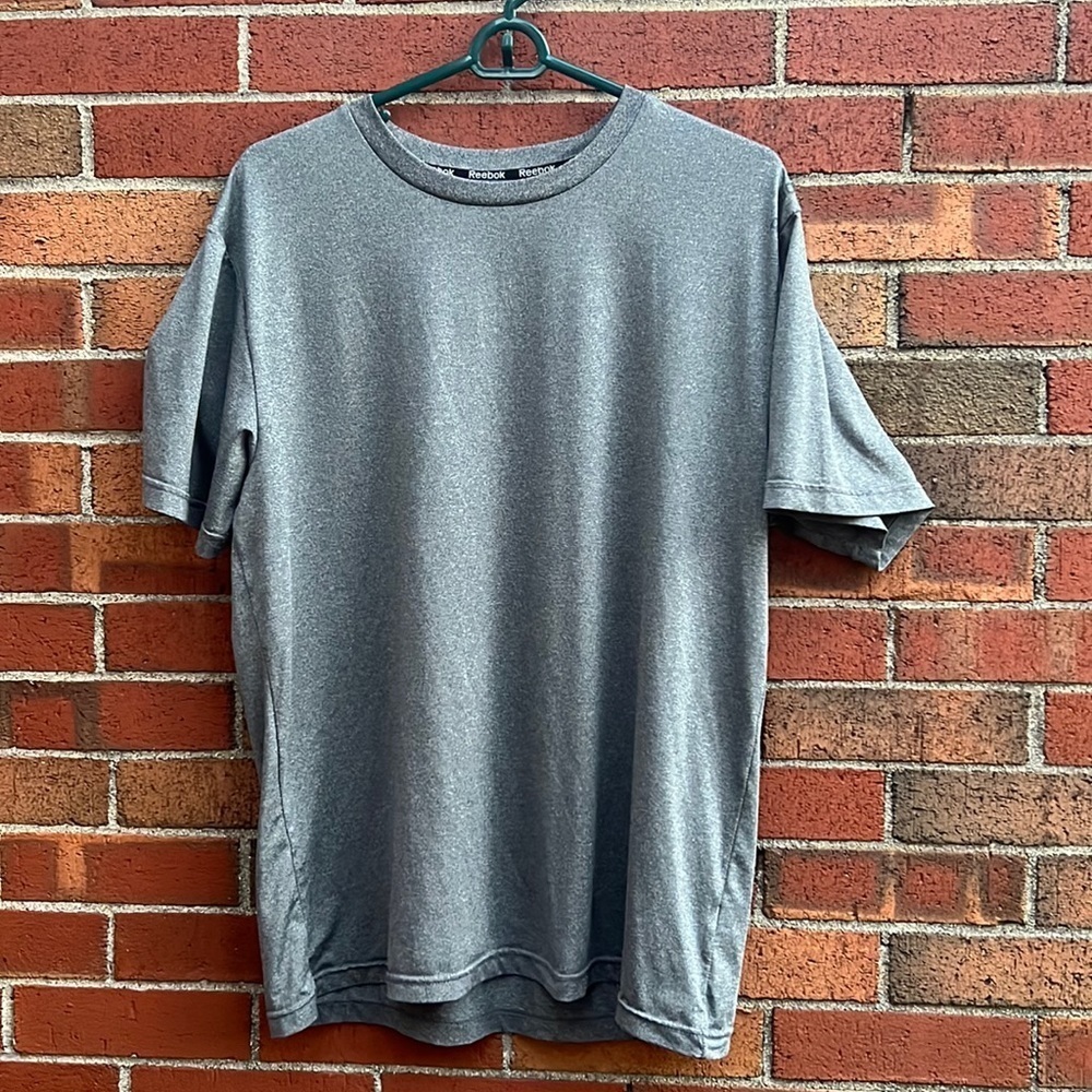 Reebok grey tee